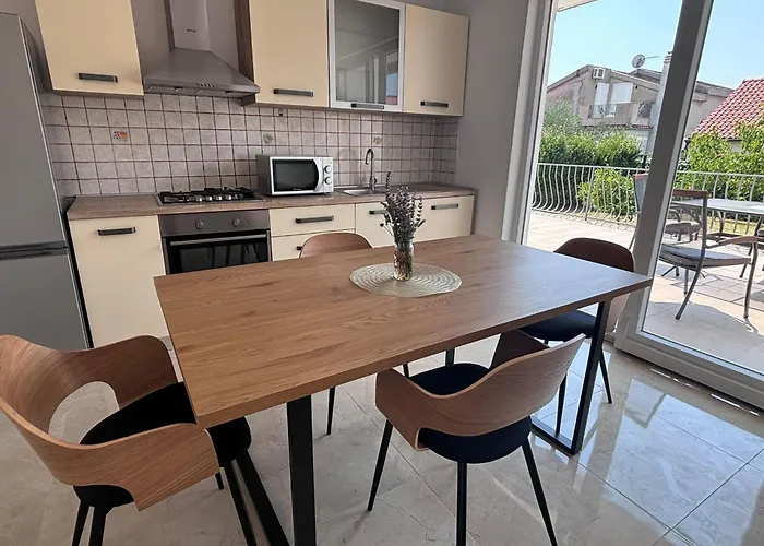Appartamento Antare Biograd Na Moru